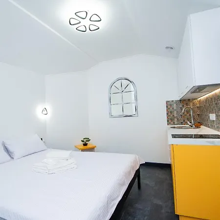 Suites On Chaikovskogo Odesa Exterior photo