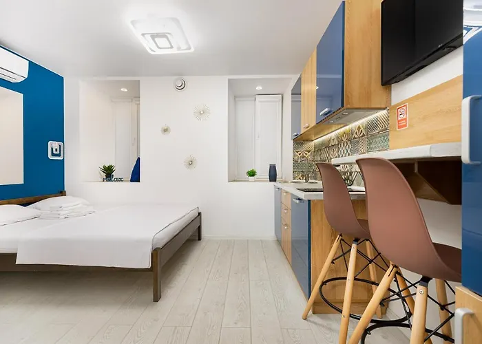 Suites On Chaikovskogo